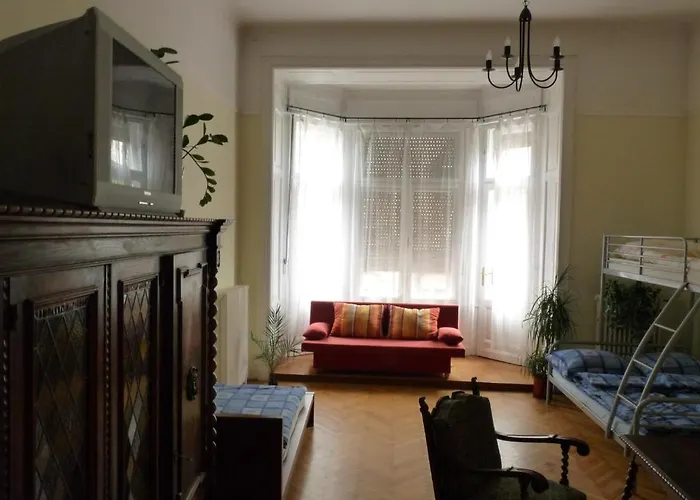 Of Apartament Budapesta