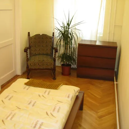 Of Budapeste