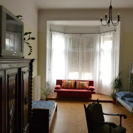 Of Apartmán Budapešť